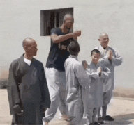 【NBA】文班亚马少林寺修行即将出关最新练武画面曝光