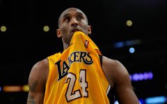 议起复盘｜詹姆斯考虑换队为何难以实现？NBA劳资协议扼杀交易