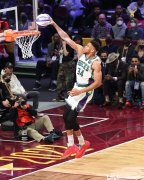 媒体人：西热力江拍探店很浪费时间 NBA夏联教练组都是可以运作的