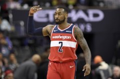 2010年NBA状元沃尔宣布退役